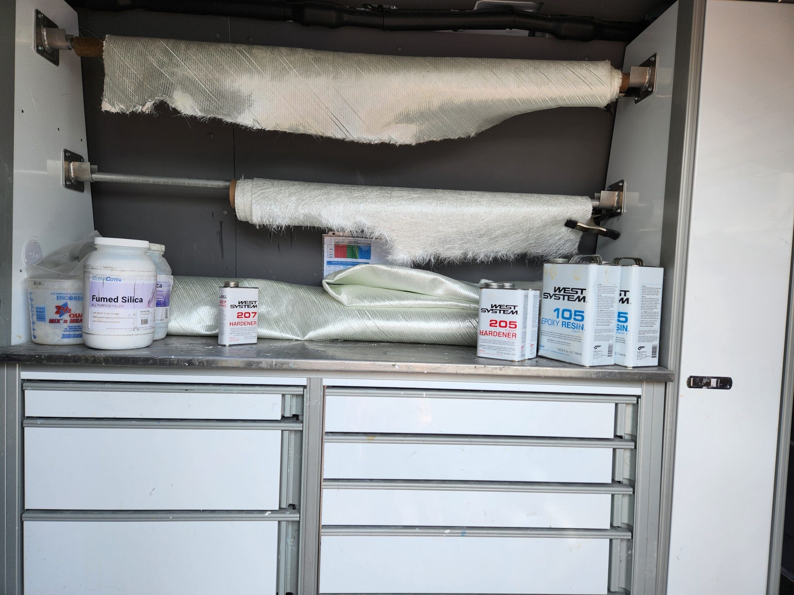 mobile fiberglas repair services and products we use