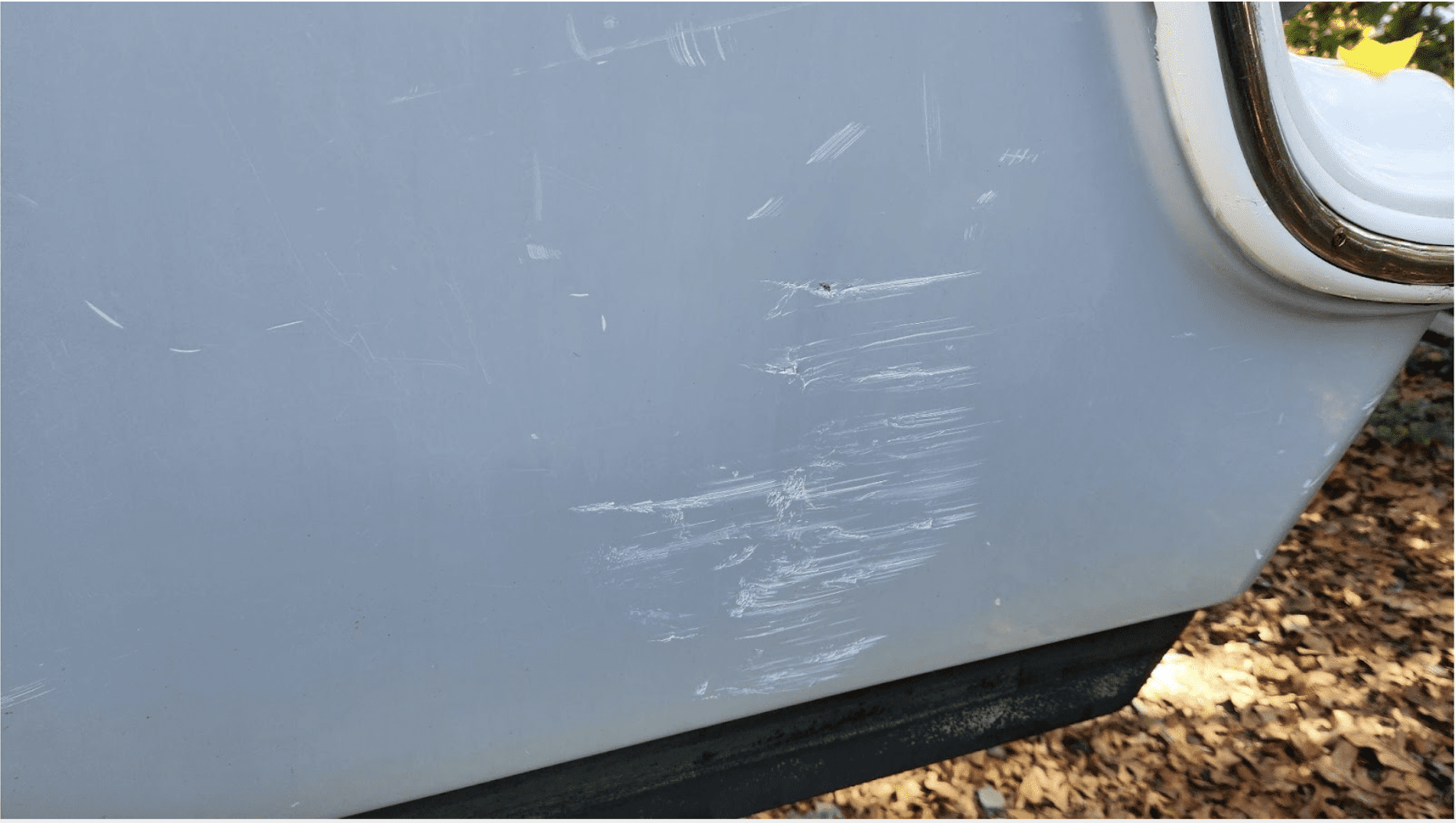 Screenshot 2025-08-16 at 12.54.45 PM This is commonly known as “Dock Rash” where the boat has deep scratches and scrapes in the gelcoat from rubbing alongside a dock with oysters